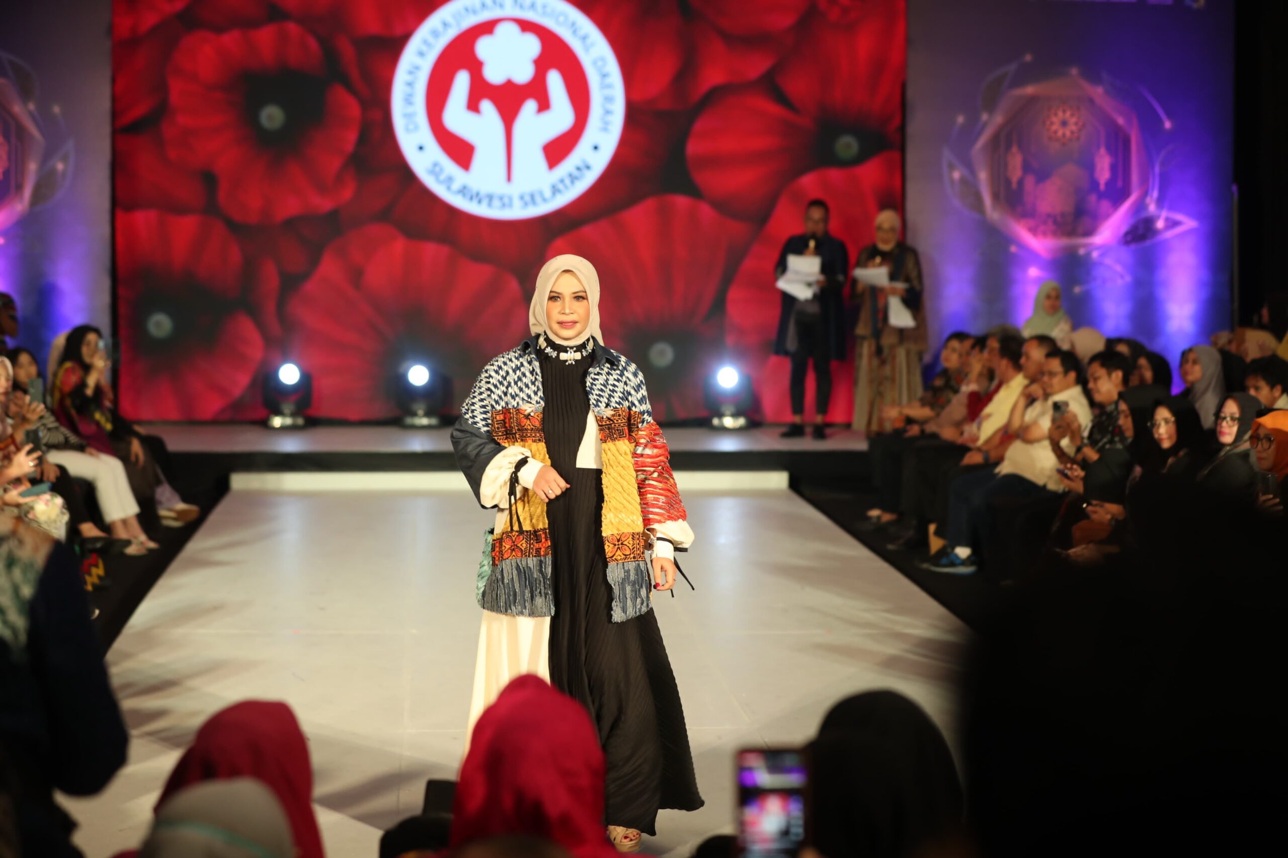 Mewakili Makassar, Fadliah Firman Memukau dalam Fashion Show ‘Preloved For Charity’