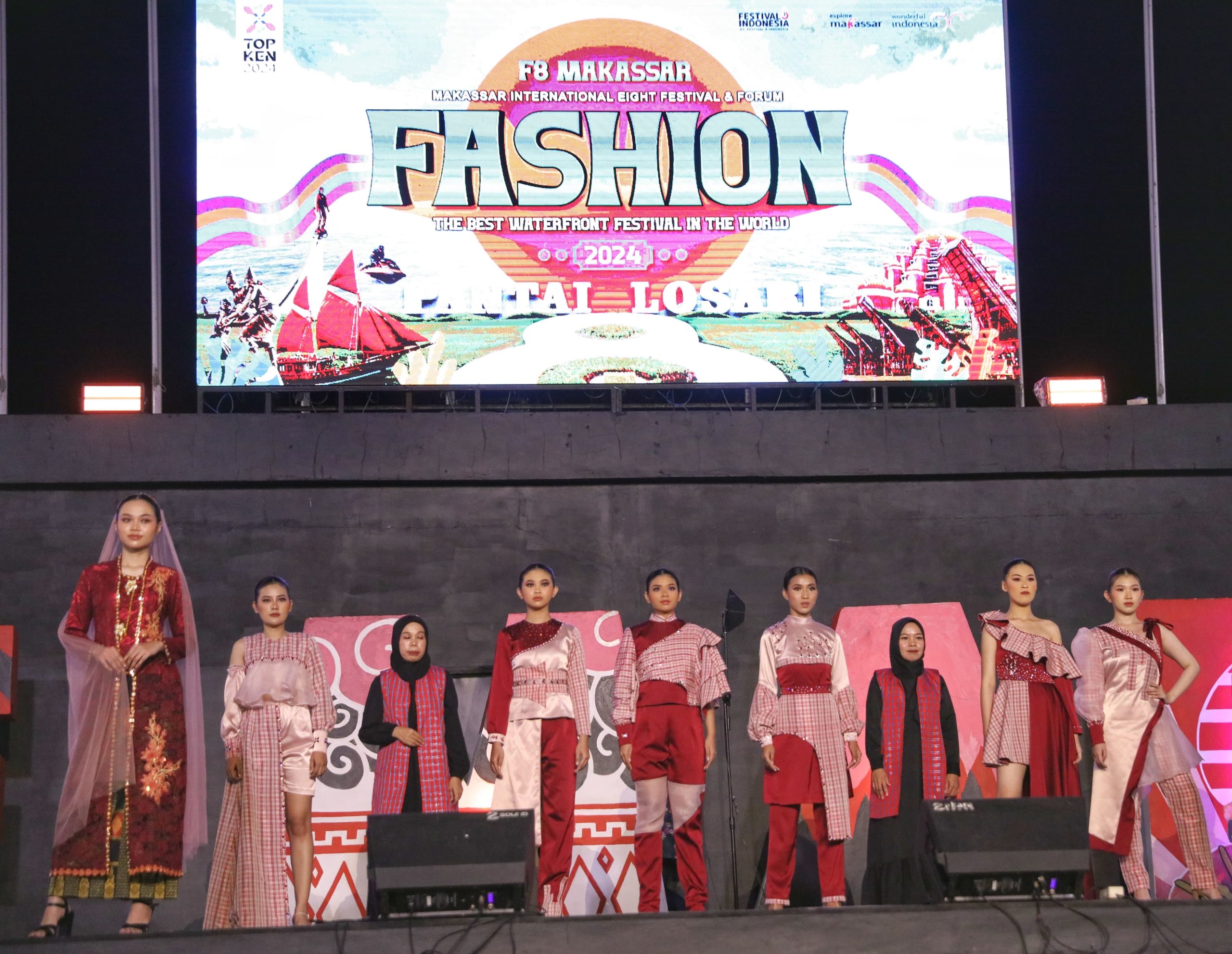 Fashion Desainer Muda SMK 8 Makassar dan SMK Campalagain Unjuk Karya di F8