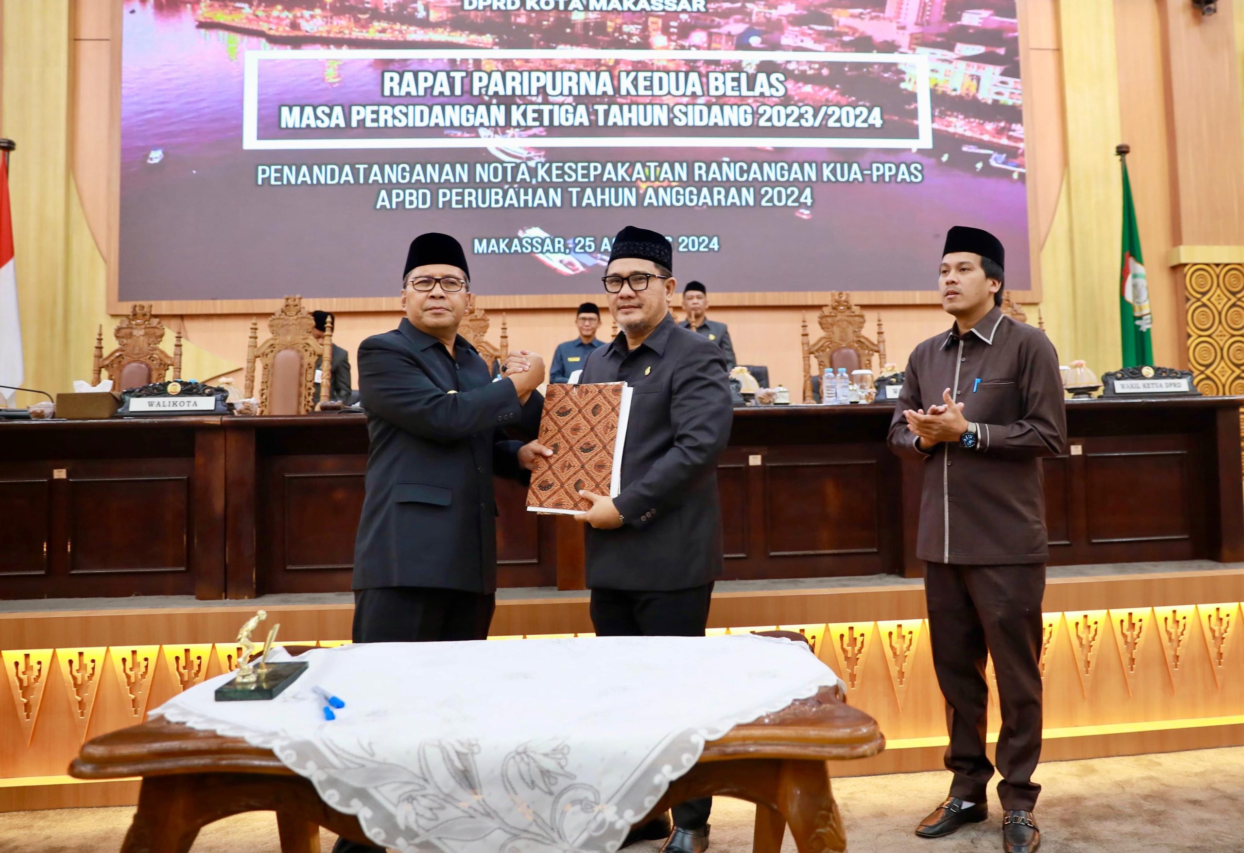 Pemkot Makassar-DPRD Sepakati KUA-PPAS APBD-P 2024, Komitmen Hibahkan Anggaran Dukung Pembangunan Stadion