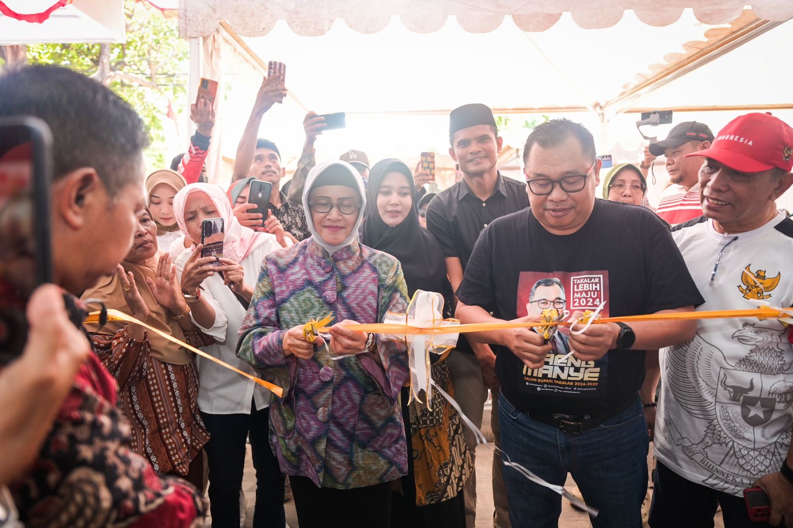 Dukung Branding Makassar Kota Makan Enak, Indira Yusuf Ismail Resmikan Warung Coto Akbar Daeng