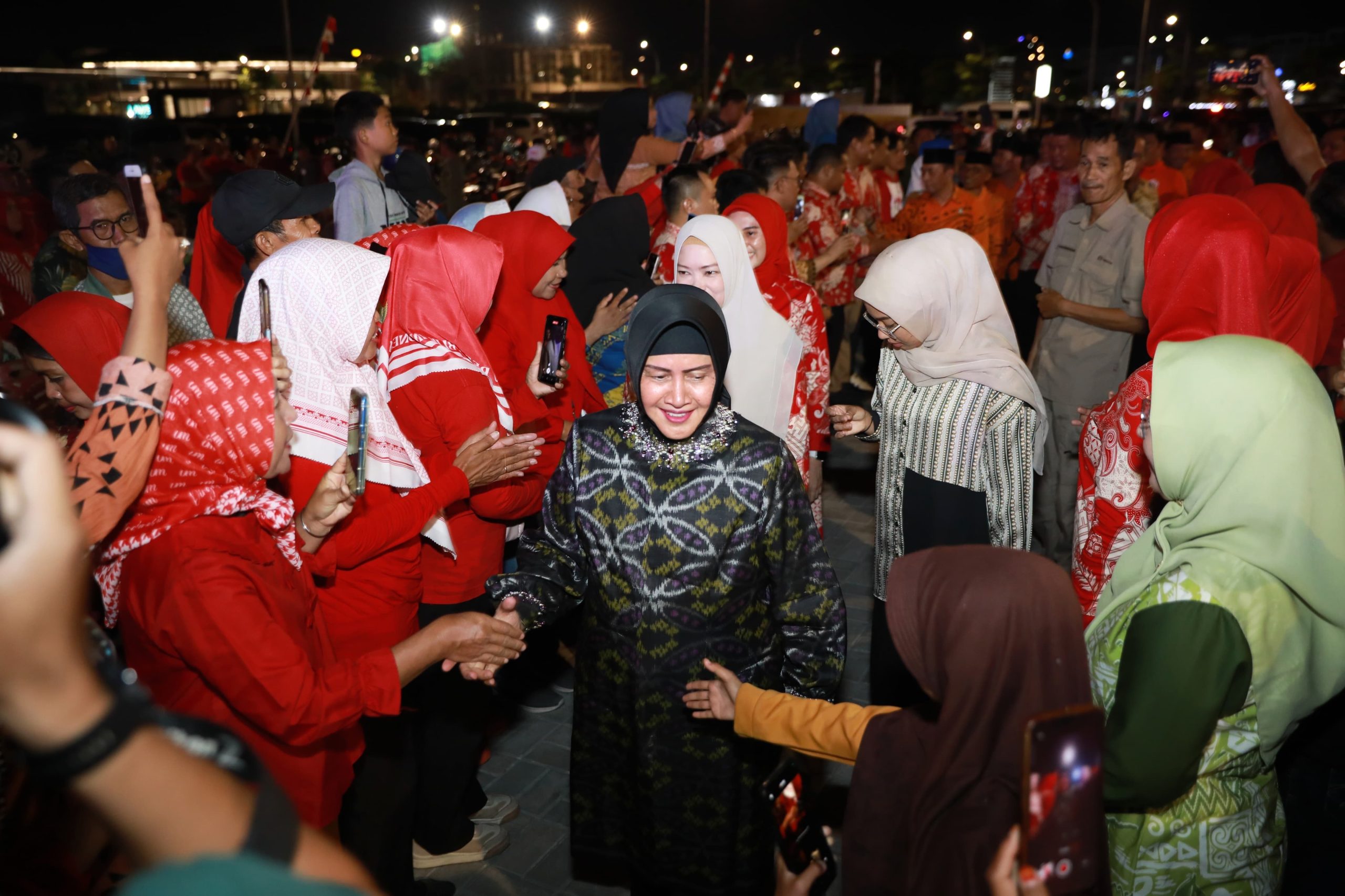 Indira Yusuf Ismail Ramaikan Pesta Rakyat di Tiga Kecamatan Kota Makassar