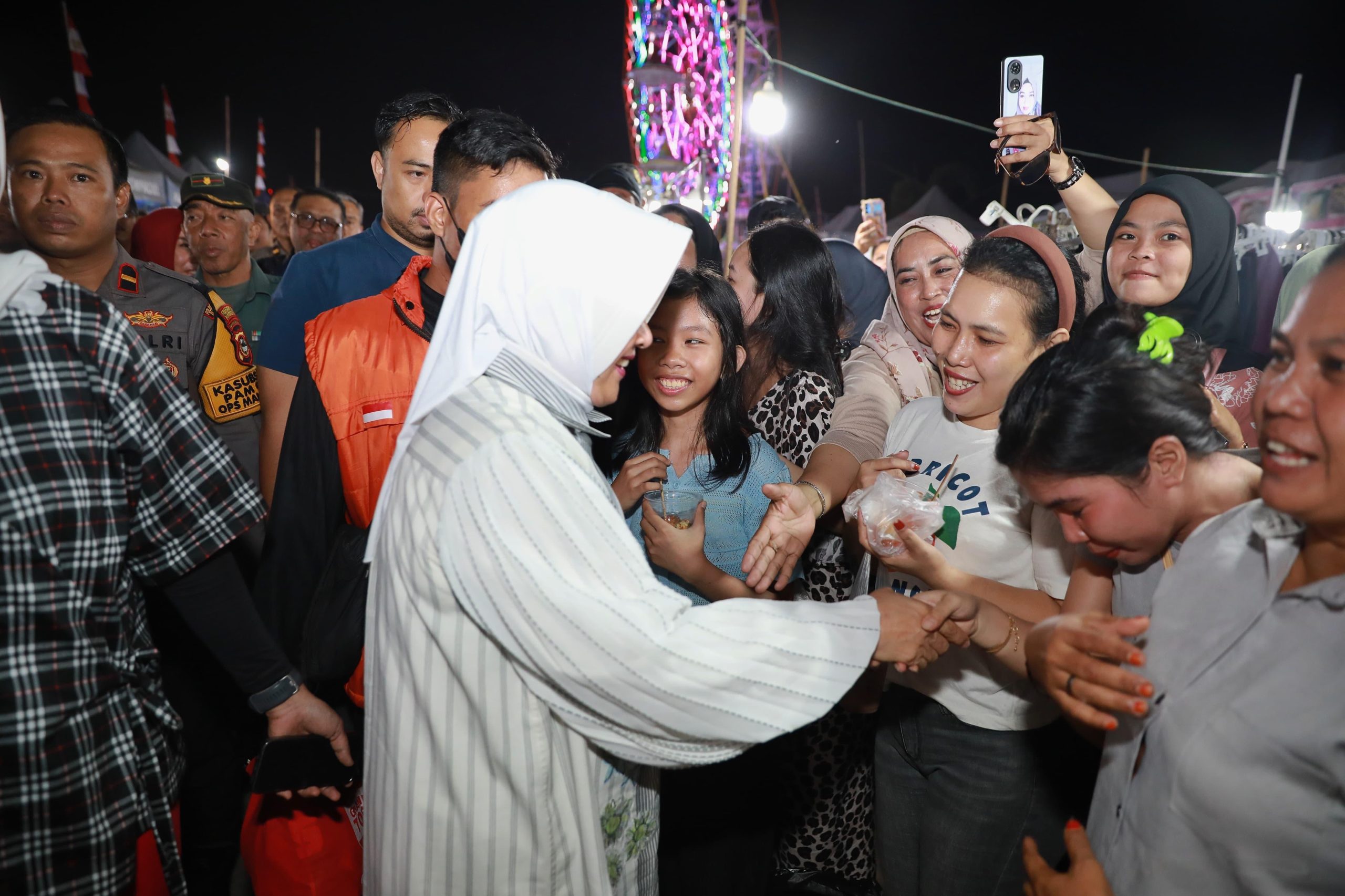 Indira Yusuf Ismail Meriahkan Pesta Rakyat di Tingkat Kecamatan dan Kelurahan