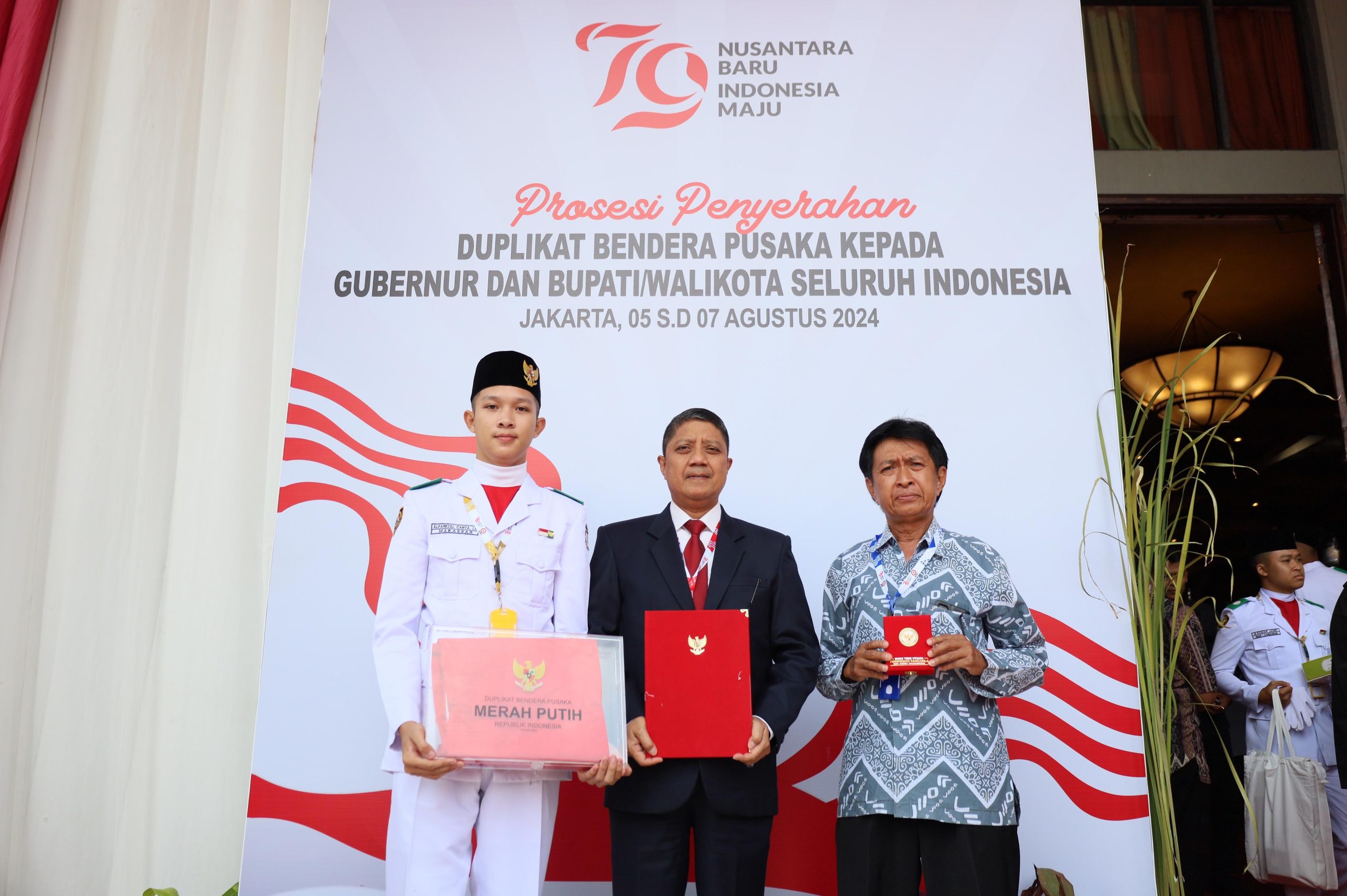 Pemkot Makassar Terima Duplikat Bendera Pusaka dari BPIP Jelang HUT RI ke-79