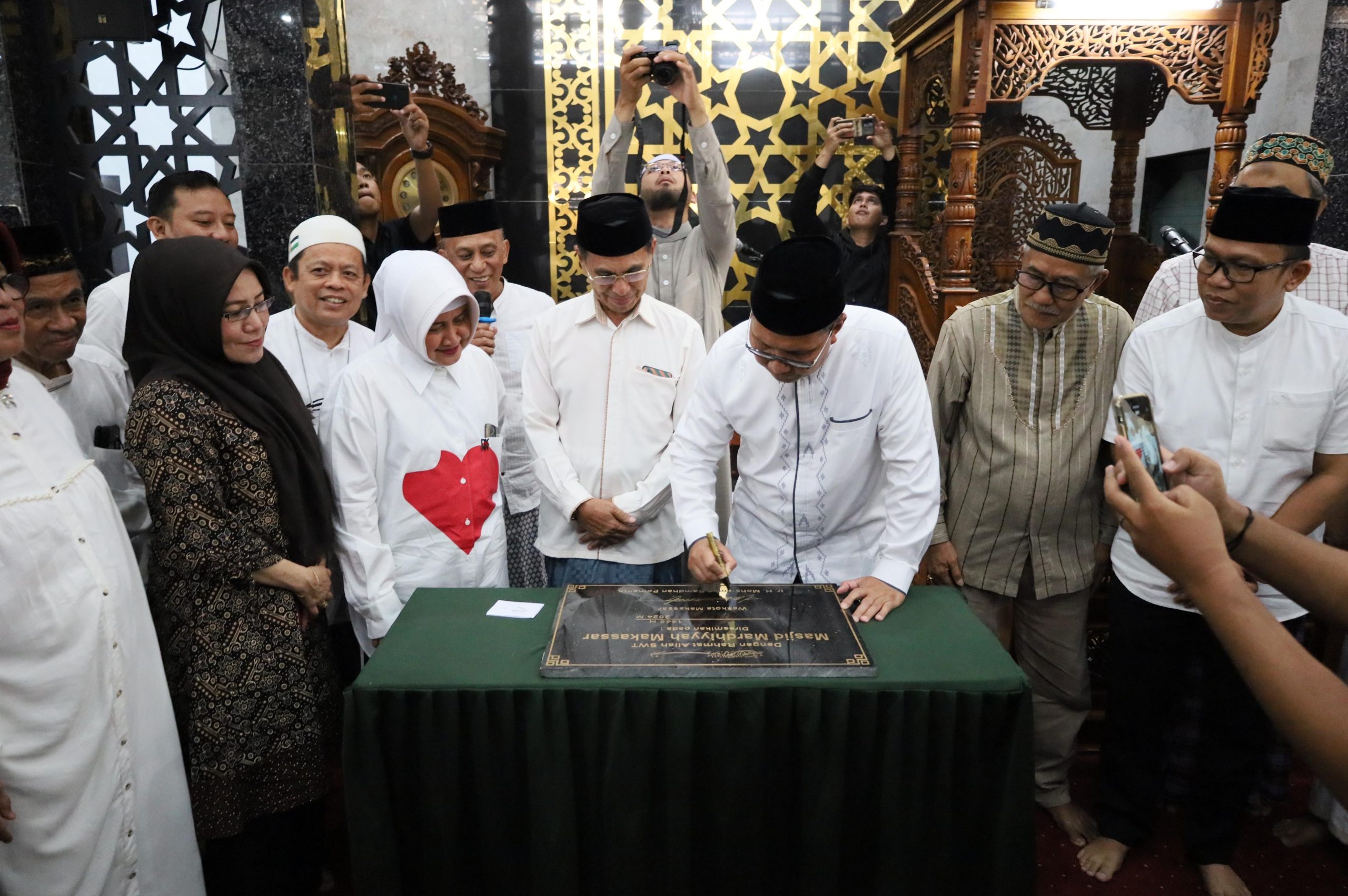 Danny Pomanto Tanamkan Semangat Membangun Masjid pada Peresmian Masjid Mardhiyyah