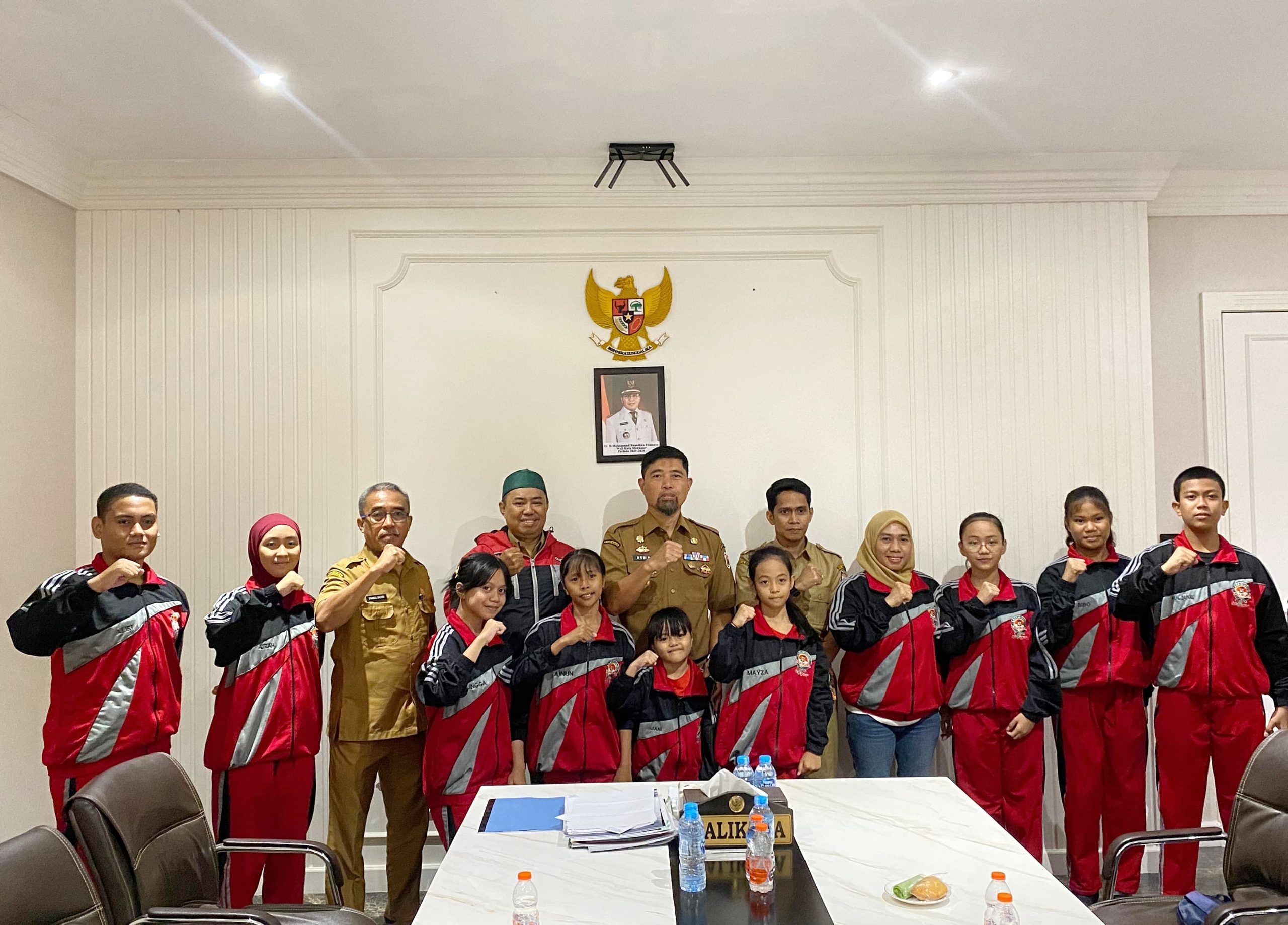 Pjs Wali Kota Makassar Lepas Tim Taekwondo Balaikota ke Kejuaraan Nasional KBPP Polri Jatim Cup