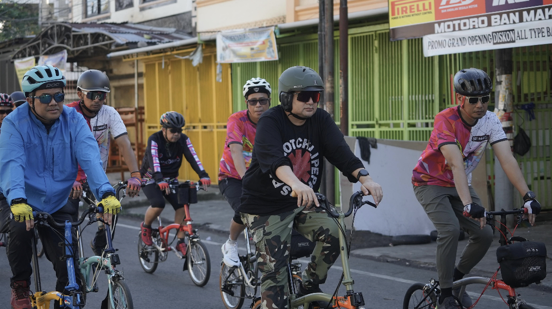 Munafri Lepas Komunitas Brompton Day Out, Makassar Siap Sambut Ribuan Tamu