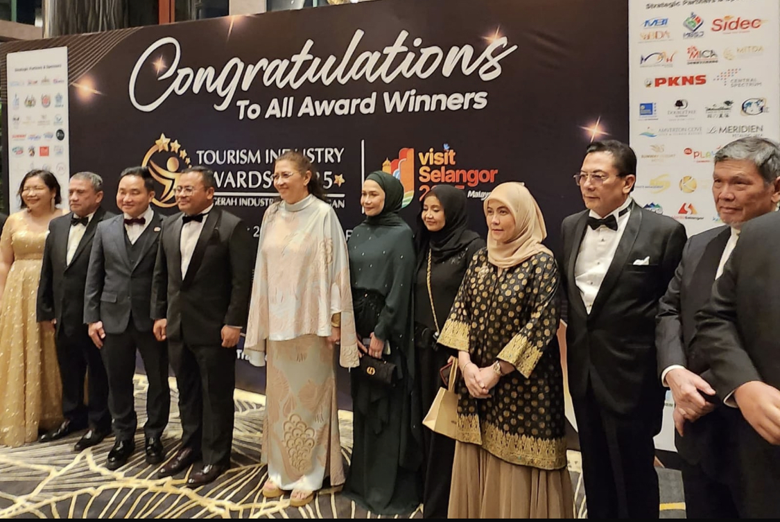 Aliyah Mustika Ilham Wakili Makassar di Panggung Internasional Selangor Tourism Industry Awards