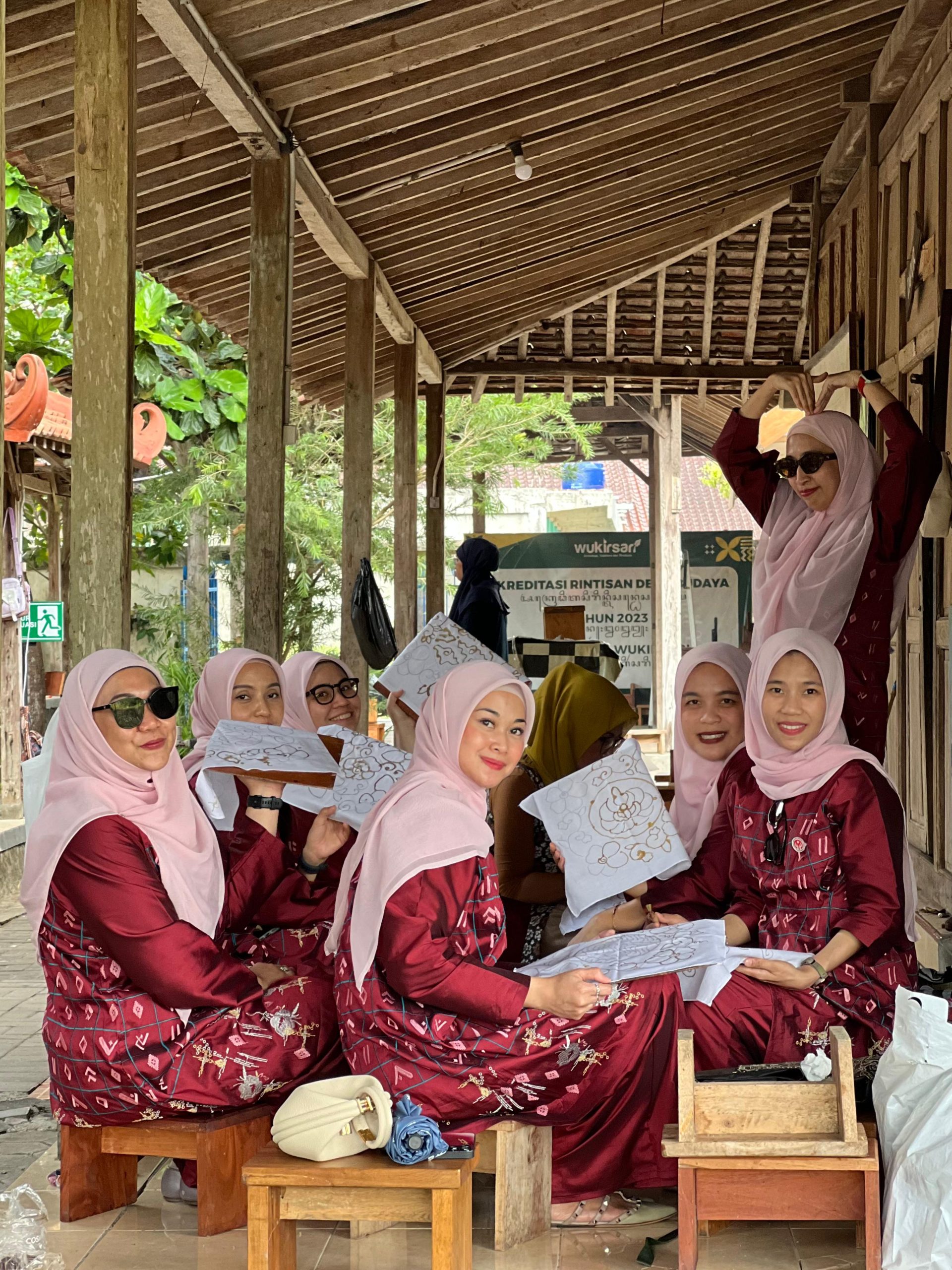 Komitmen Majukan Sektor Kerajinan UMKM, Melinda Aksa Kunjungi Kampung Batik Giriloyo