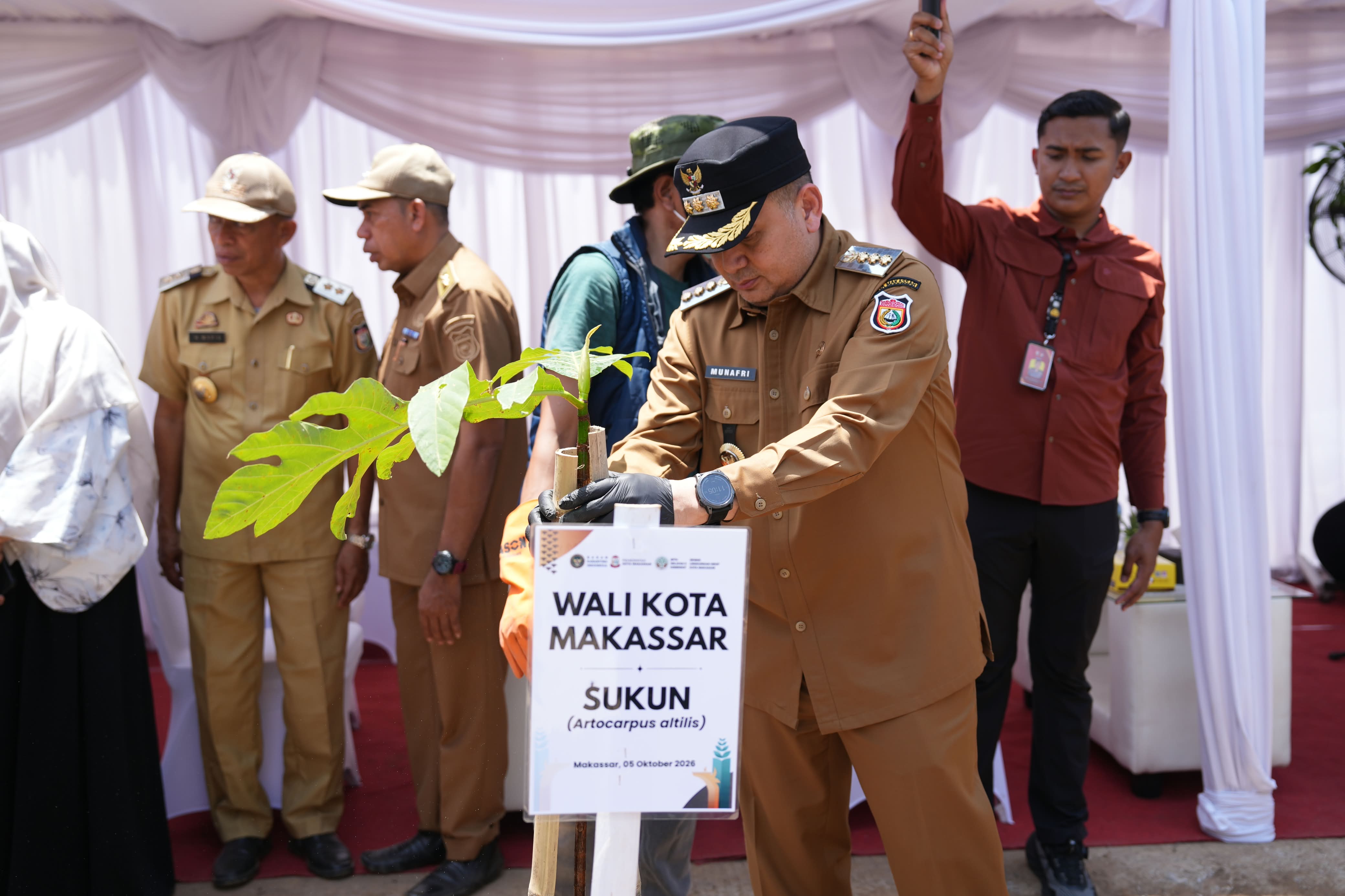 285 Bibit Pohon Ditanam, Pemkot Makassar Siapkan Transformasi TPA Antang Menjadi Hutan Kota