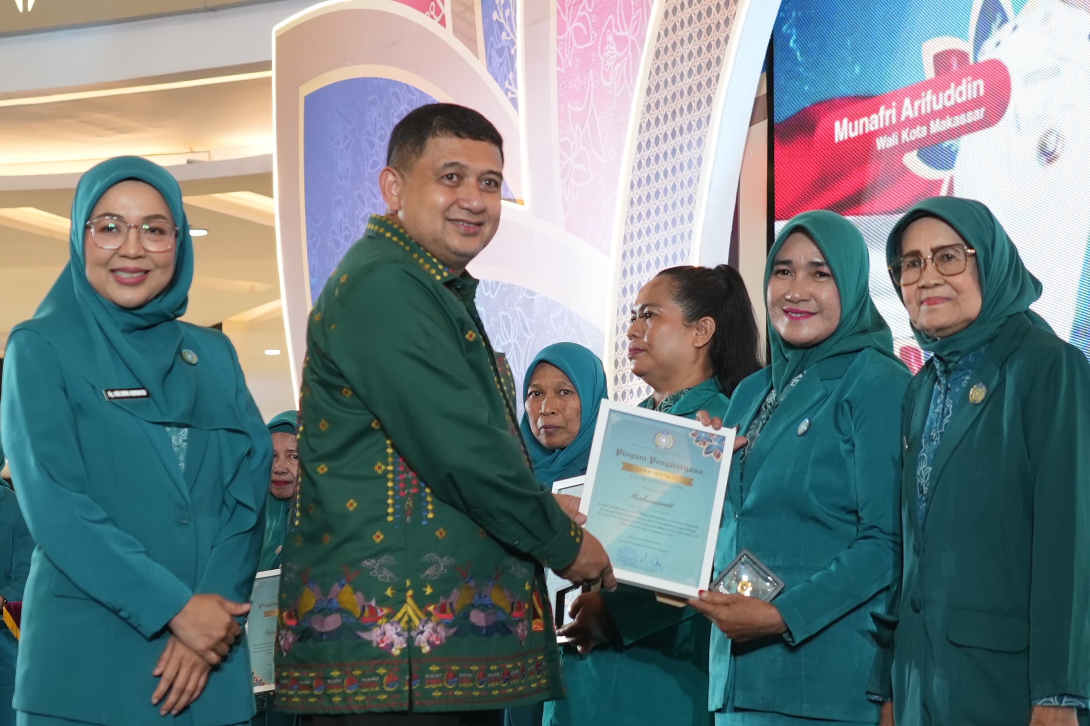 Wali Kota Munafri Tutup Rangkaian HKG PKK ke-54 Kota Makassar