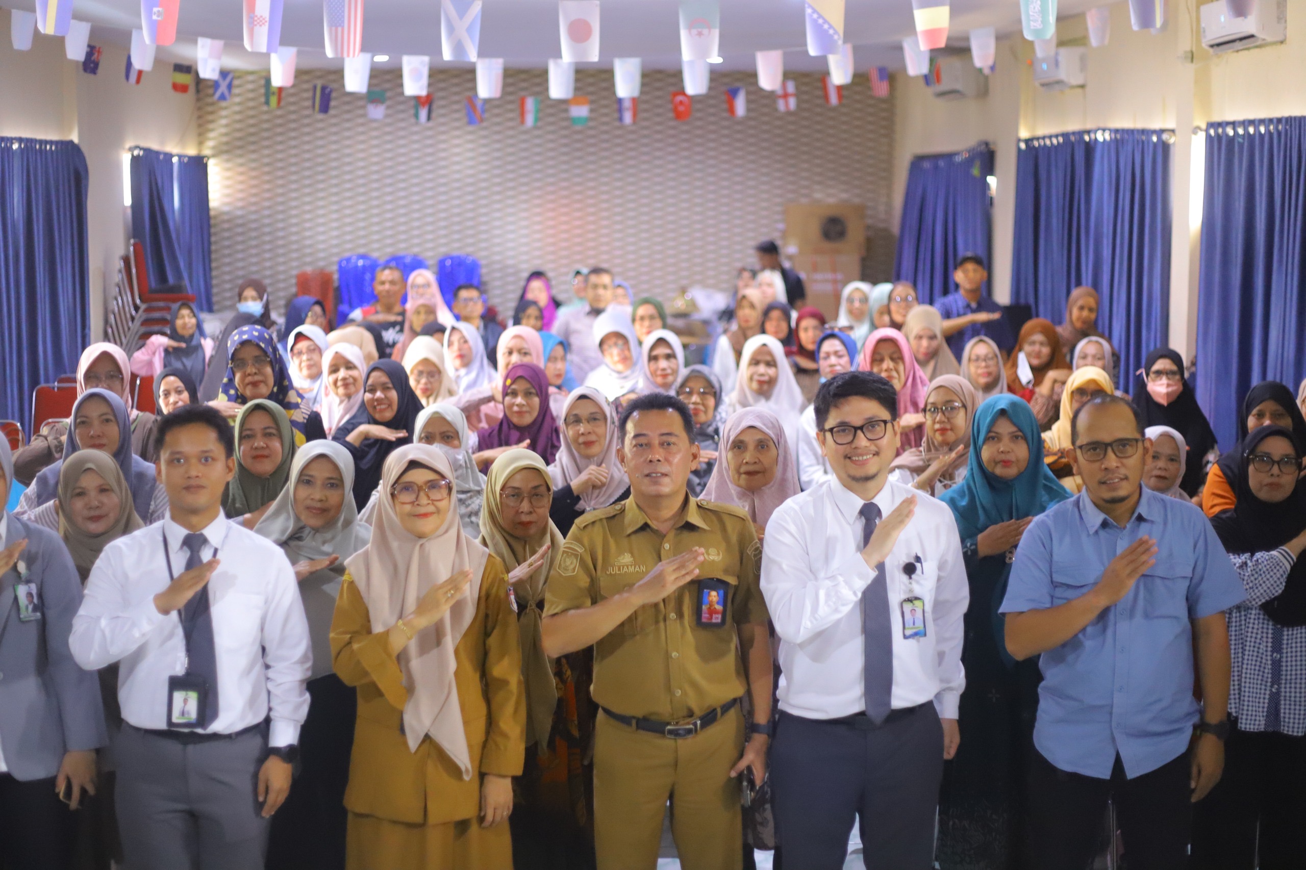 Wali Kota Appi Berikan Solusi bagi PKL Terdampak Penertiban, 1.500 Pedagang Didata Dapat KUR